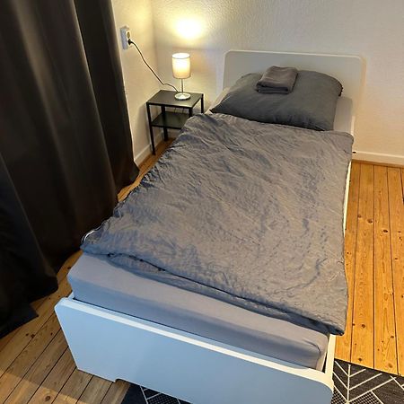 Doppelbett Unterkunft Vahrenwald-List Hannover Esterno foto