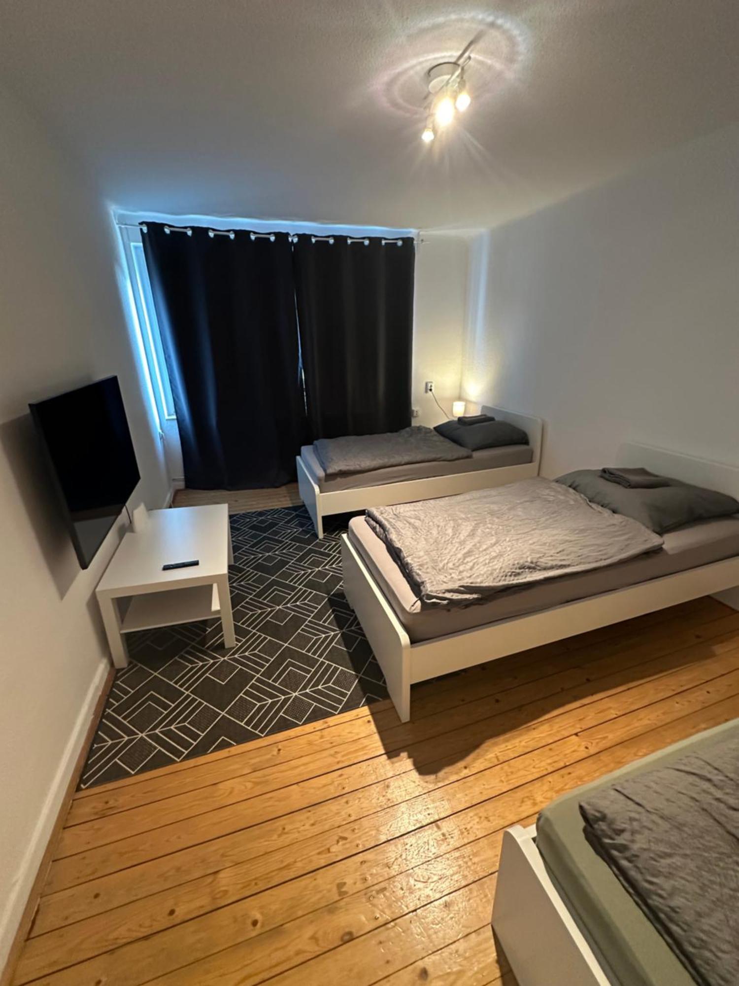 Doppelbett Unterkunft Vahrenwald-List Hannover Esterno foto
